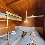 Prestige 13 Piscine Partagee * Saint-Gervais (Vendee)