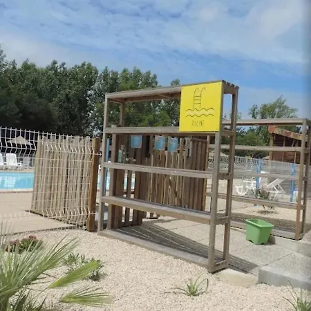 Prestige 13 Piscine Partagee Camping